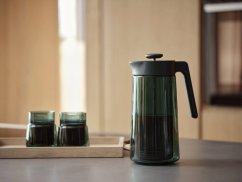 Jacob Jensen Dvoustěnný skleněný french press 0,8 l, zelený