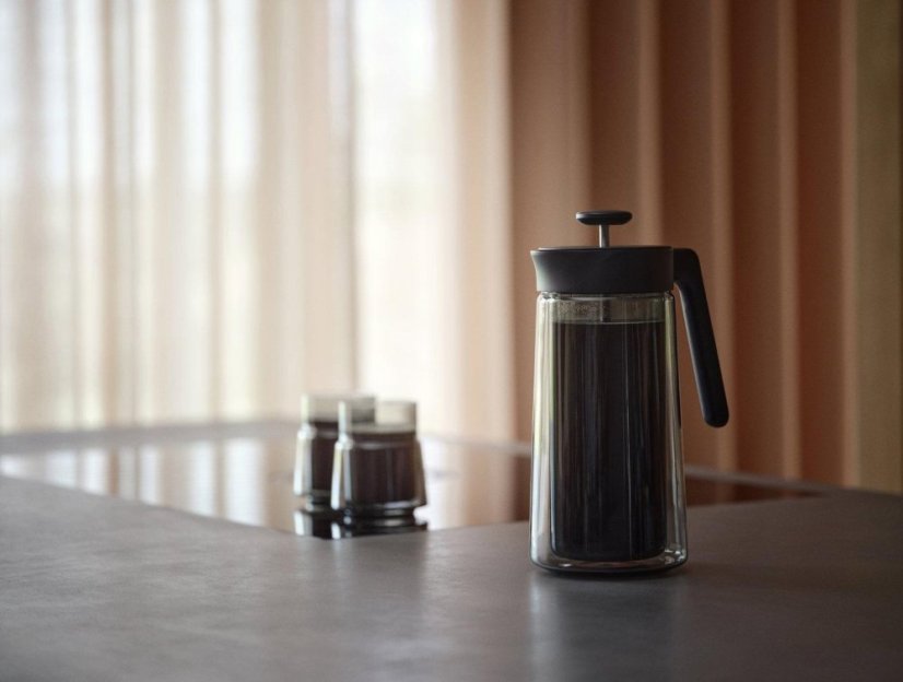 Jacob Jensen Dvoustěnný skleněný french press 0,8 l, černý