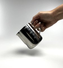 Konvička na mléko Kaffia Jug 350ml s ryskou