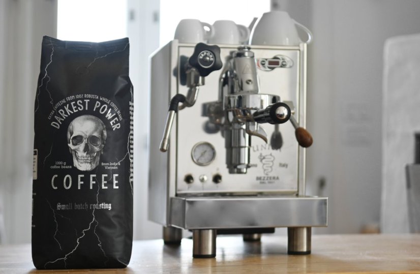 Zrnková káva Darkest Power | Espresso 100% Robusta | hodně kofeinu, málo kyselin | Silná crema, celá zrna | 1000g – foto 3